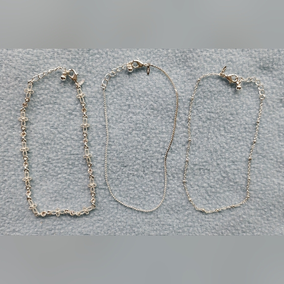 Avon Set Of Three Shimmering Anklets Set, Silvertone, Rhinestones, NIB - Picture 2 of 13